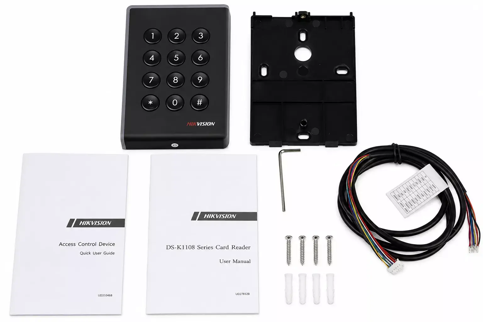 Ảnh thực tế đầu đọc thẻ DS-K1108AMK cùng các phụ kiện